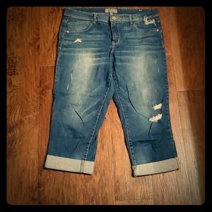 Cuffed Capri Jeans